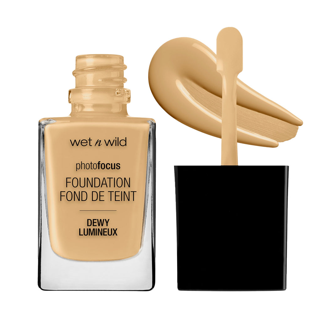Photo Focus Dewy Foundation | Golden Beige